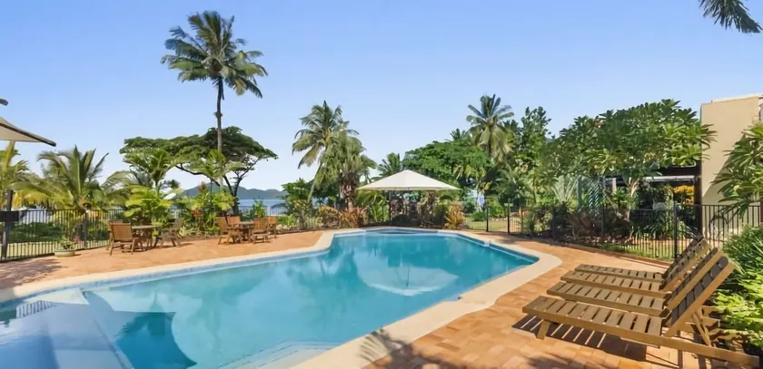 Wongalinga 7- Absolute Beachfront - Image 1