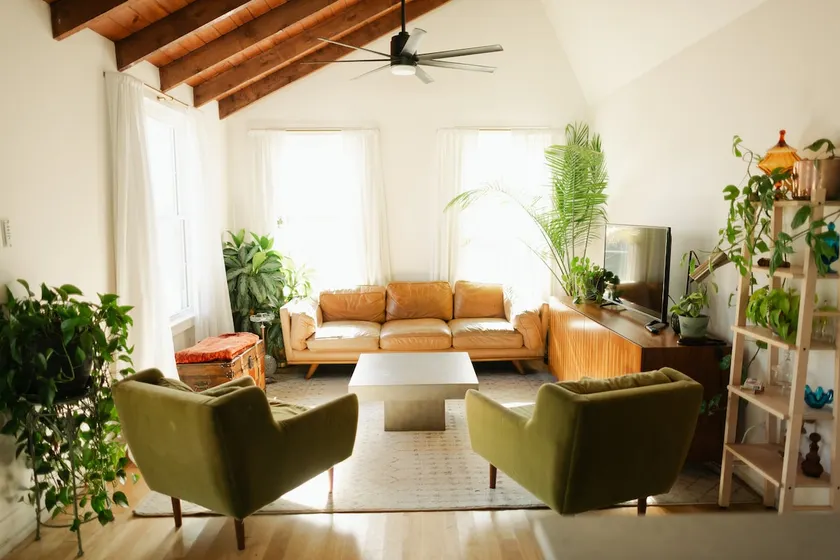 The Parsley Pad Home w/ Fenced BY near DT - Image 1