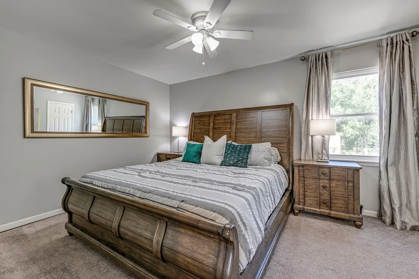 Stylish KC Retreat with Luxury Beds & Patio - Image 1