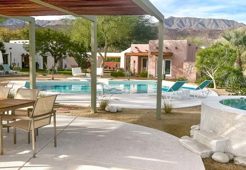 Villa Leche, hill-top estate with panoramic views - Image 1