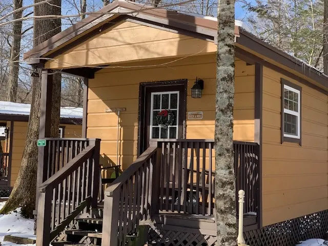 Movie Mini Primitive Cabin - Image 1