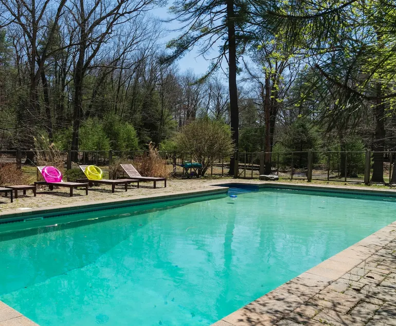 Beaver | Heated Pool, Firepit, 10 acres, Secluded - Image 1