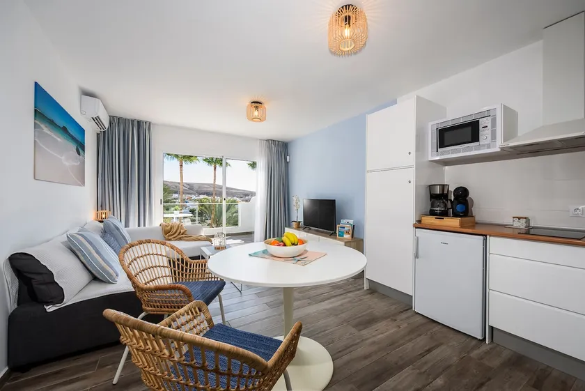 An apartment with an Atlantic view (High speed WiFi) - Image 1