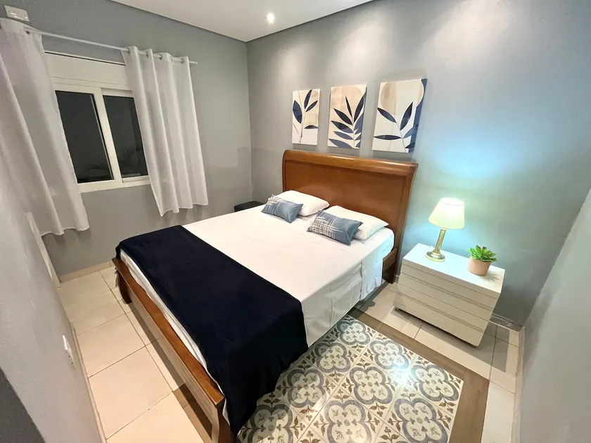 Full loft-style house - Great location - Image 1