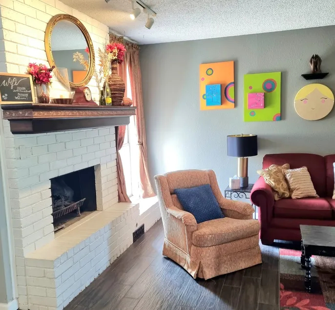Tulsa/Jenks, Sleeps 12, Pet Friendly, Shop, Dine - Image 1