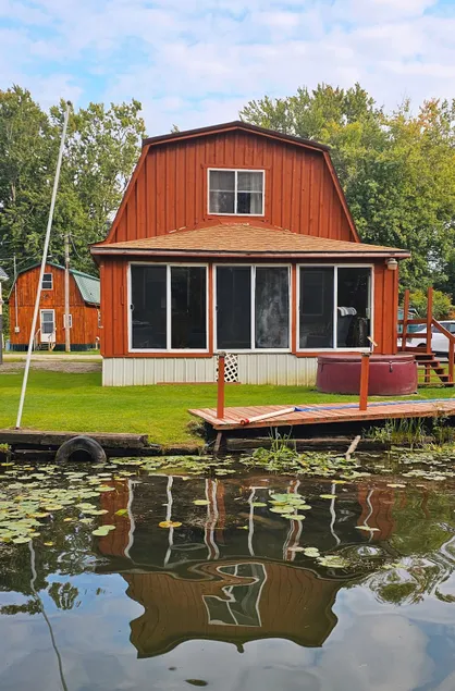 Wild life sanctuary W/ Hot tub, Dock, and Kayaks! - Image 1
