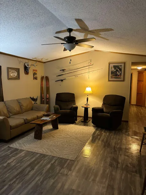 Herington Lakeside - Image 1