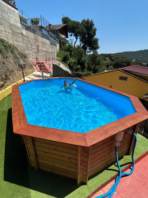 La Casita Amarilla - Image 1