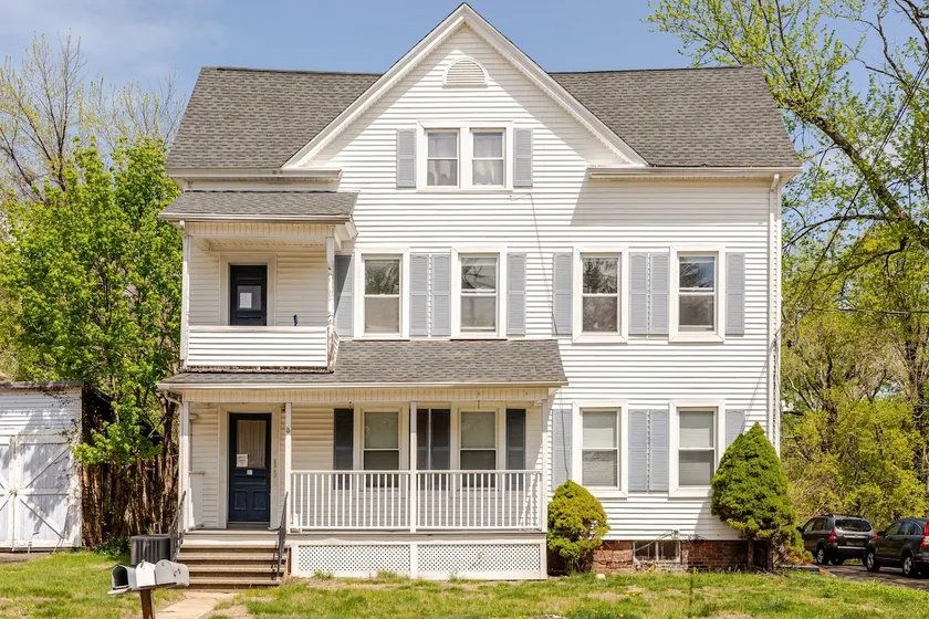 Modern 4BR Retreat | Walk to Mount Holyoke + Town - Image 1