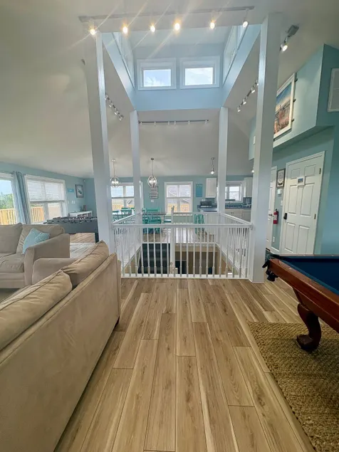 Hot Tub + Arcade + Pool Table, 7-Min Walk to Beach - Image 1