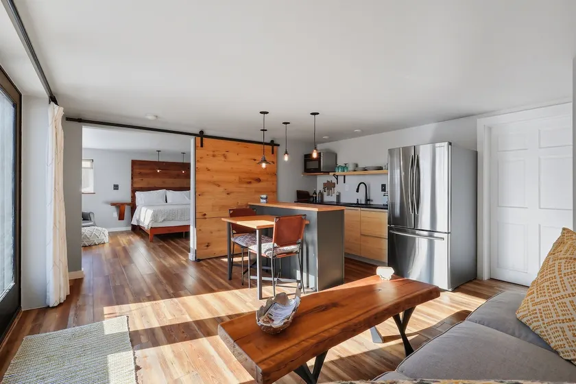 Goose Point Getaway (a boutique AirBnB experience) - Image 1