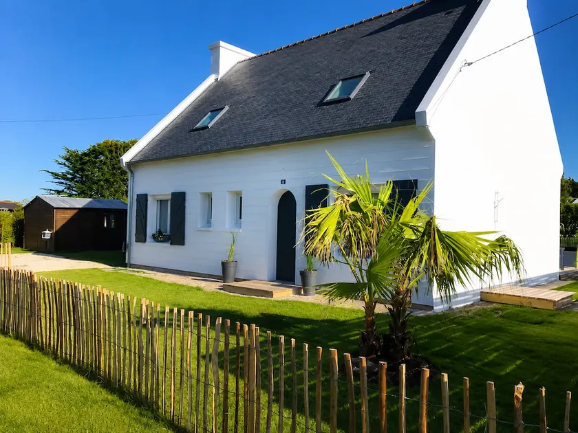 Beach house, at the foot of the dunes - Image 1