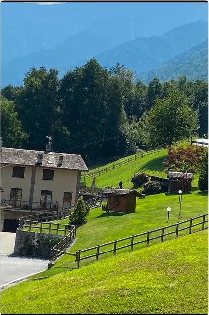 Appartement \"Il Giardino\" avec vue sur les montagnes, terrasse privée et Wi-Fi - Image 1