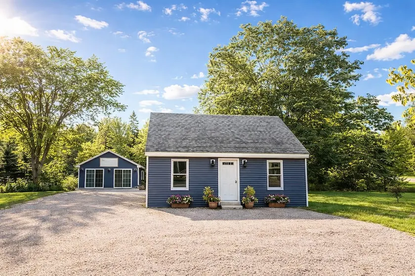 Gateway to Acadia Renovated Milbridge Coastal Home - Image 1