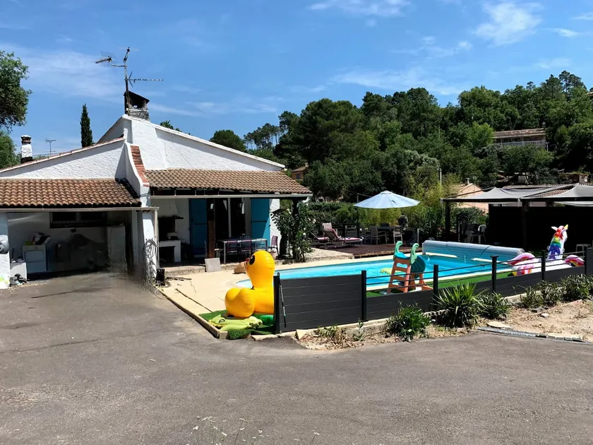 Villa i Vidauban med Pool og Grillterrasse - Image 1