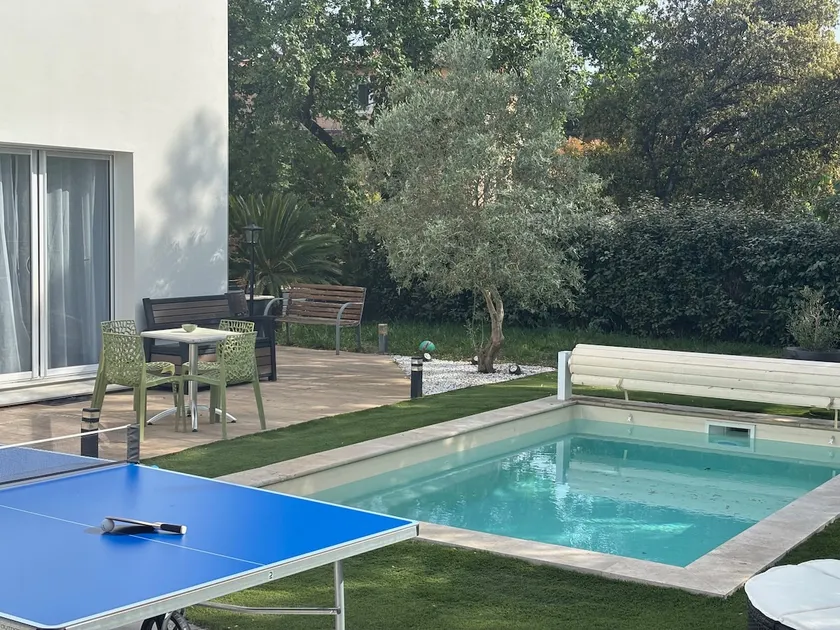Air-conditioned house with heated pool, 15 minutes from Hyères - Image 1