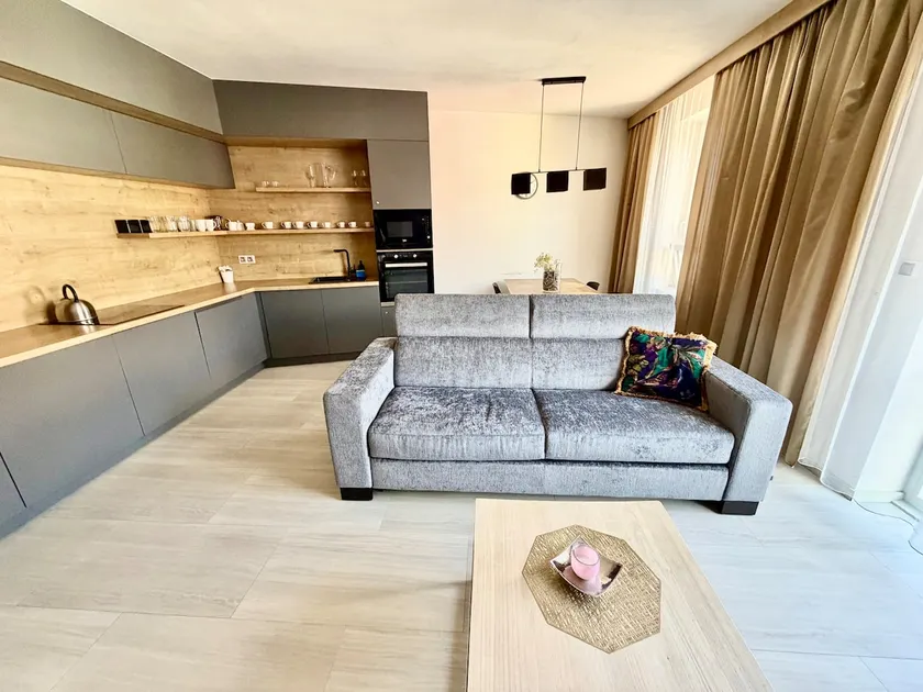 Champion Apartment - Image 1