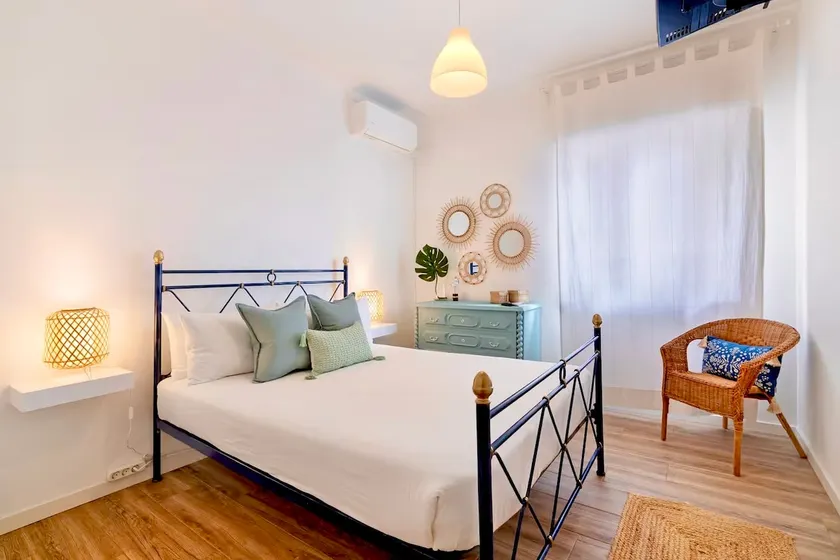 Caíque– Apartamento T3 con Encanto en el Centro de Olhão cerca de la Ria Formosa - Image 1