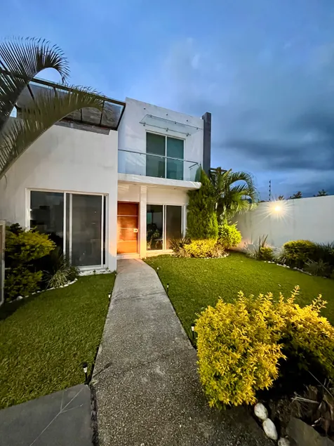 House with heated pool ideal for the family - Image 1