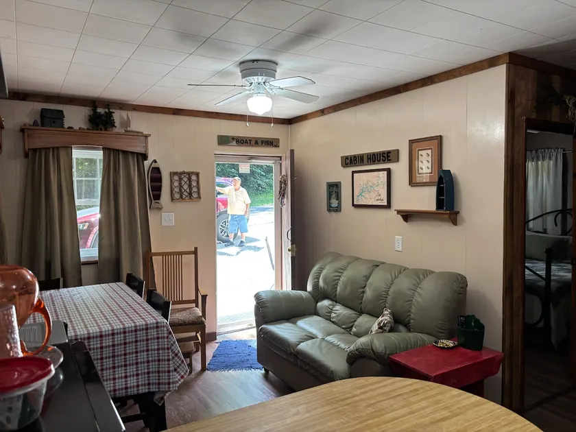 Cozy Comfort. Only 175 yards from the water. - Image 1