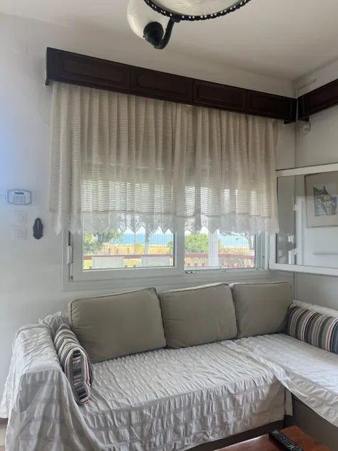 Daddy’s sea view house - Image 1
