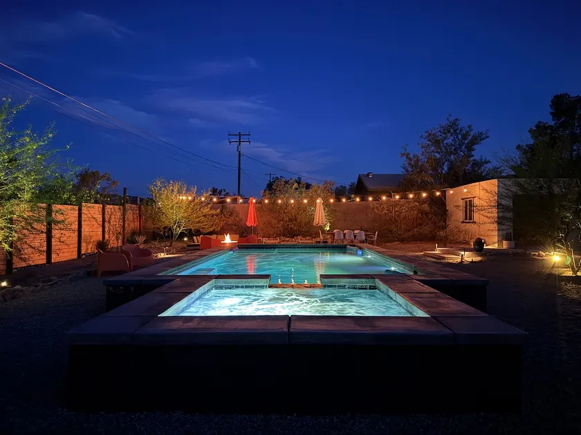 Bungalow Twentynine- 2BR, Hot Tub, Pool, Fire Pit - Image 1
