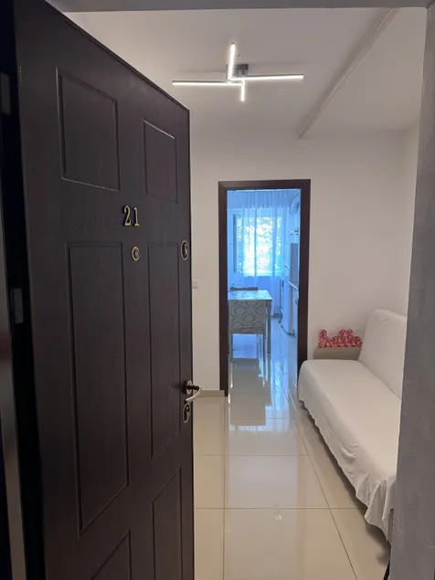 Les Garçons I Cristina - Spacious Studio and Free Parking - Image 1