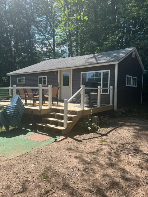 Lake View Cabin at Squash Lake Resort - Image 1