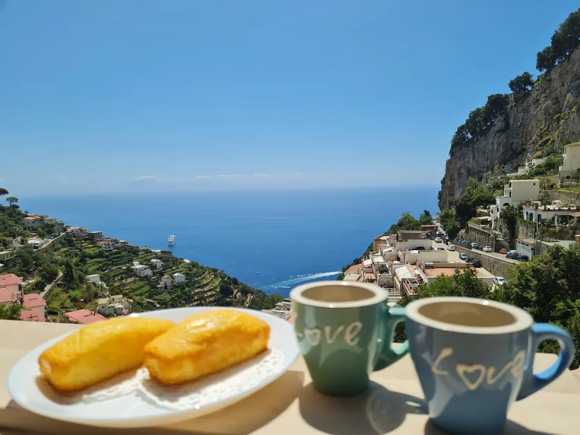 LA VILLA DI ENZO Casa Vacanze con vista mare - Image 1