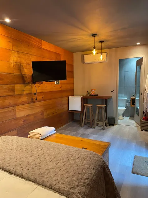 Sítio Raizes Guesthouse, Chale Terra - Image 1