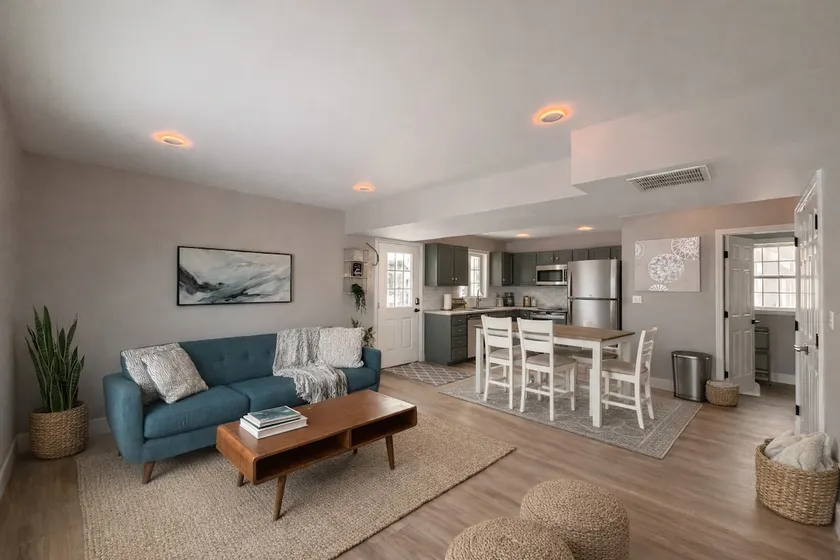2 Beautiful 1 BR Apartment - Central CT - Image 1