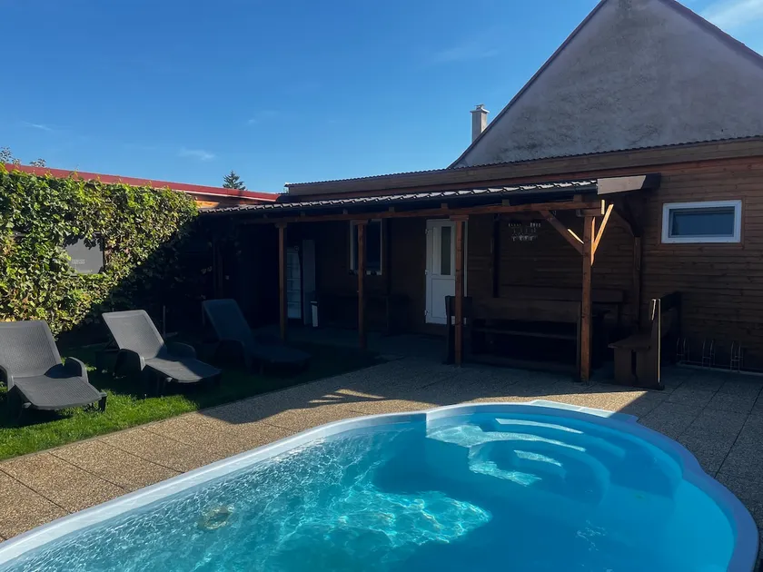 Accommodation for 10 people in privacy under Pálava. - Image 1