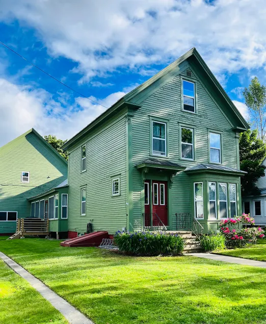 Comfortable, Charming 4-Bedroom Home Near Outdoor Adventure. Pet Friendly! - Image 1