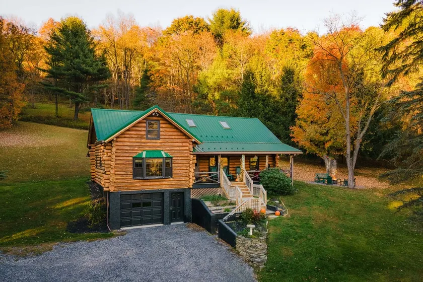 Stargazing Cabin | Hot Tub + Game Room + 85 Acres - Image 1