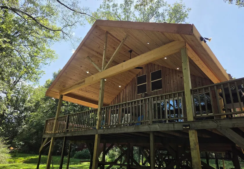 Fall Cabin | Private River Views + Fire Pit - Image 1
