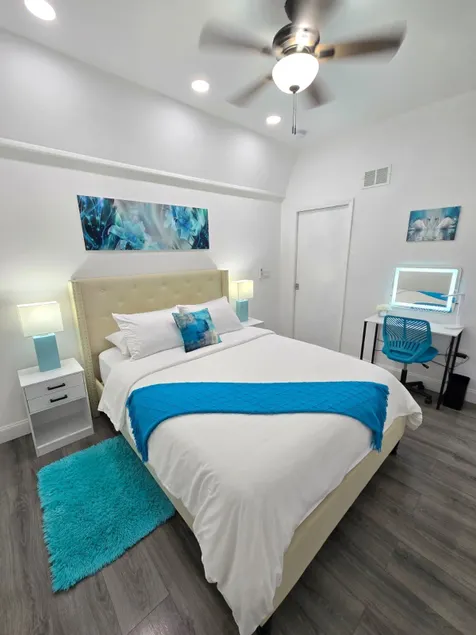 ”Little Blue House” Getaway Near the Disney Parks - Image 1