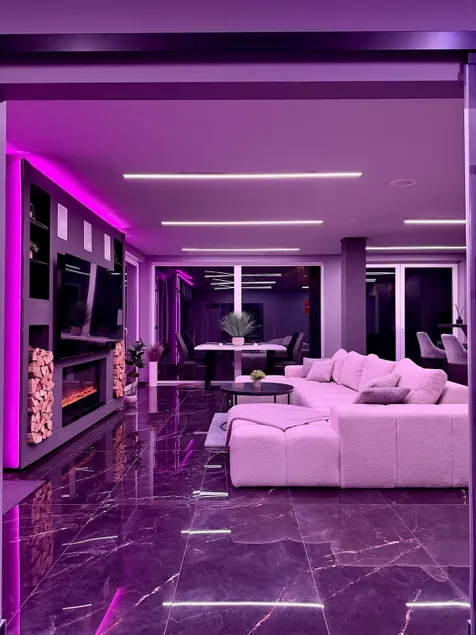 Luxus-Wellness-Suite • Private Sauna & Whirlpool - Image 1
