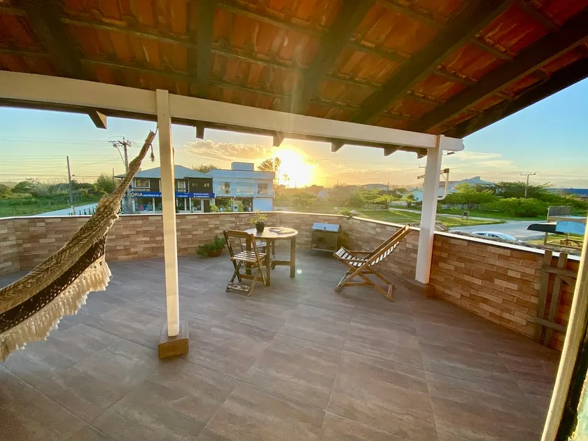 Apartment with Terrace and Barbecue Grill-WI-FI-Kitchen-6 Guests - Image 1