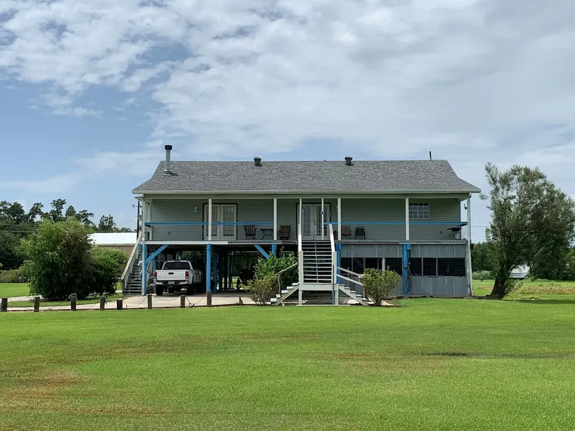 3 bedroom Cajun Hideaway LA Sportsman Dream - Image 1