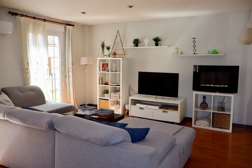 A warm, cozy, and family-friendly single-family home. - Image 1