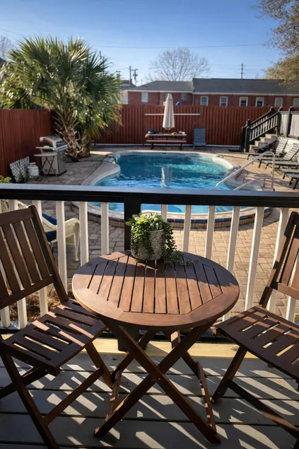 Relaxing Poolside Condo - Image 1