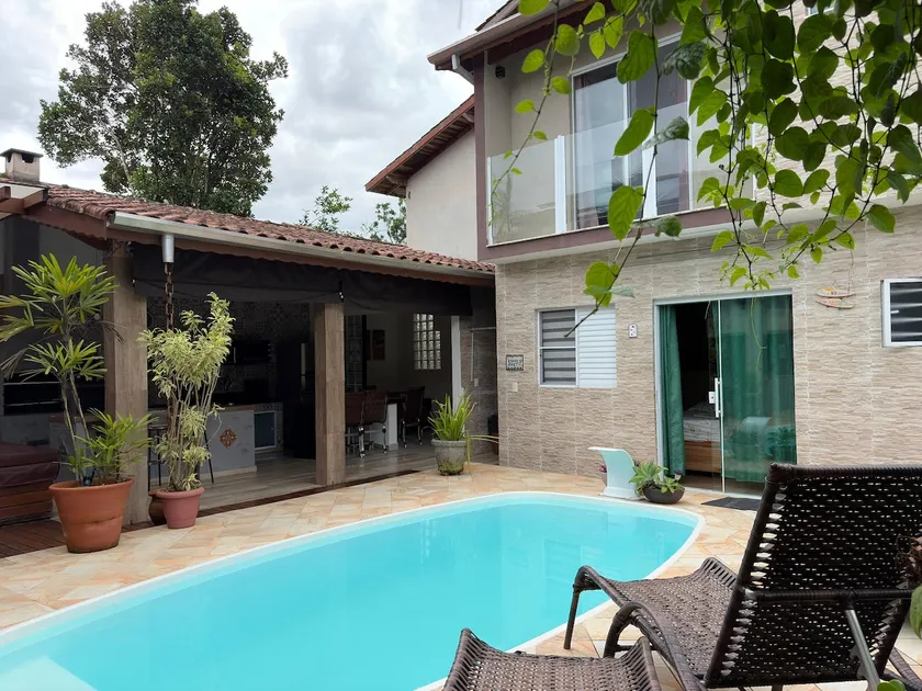 Beautiful fully independent house, 3 en-suites with air-conditioning - Image 1