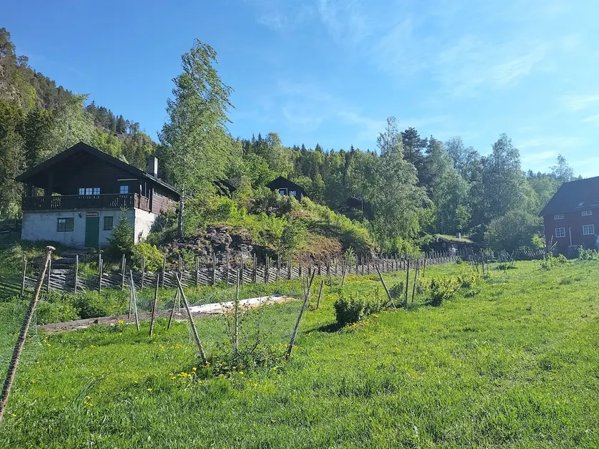Knausen - simple cottage w/views across the valley - Image 1