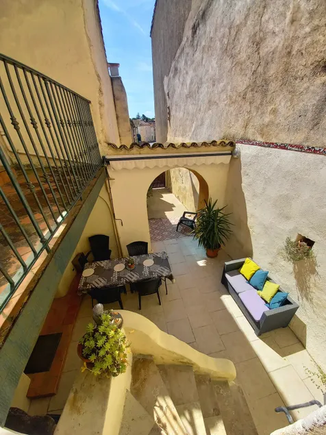 Atypical gîte in an 18th century house - Image 1