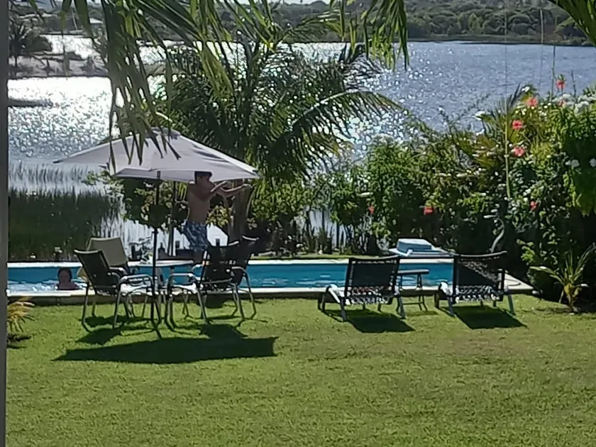 House with private pool between the lagoon and the sea. - Image 1