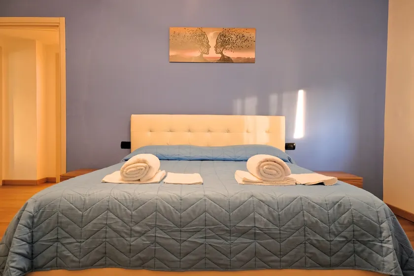 Elegant apartment in Bollate -RHO-Fiera- Milan - Image 1