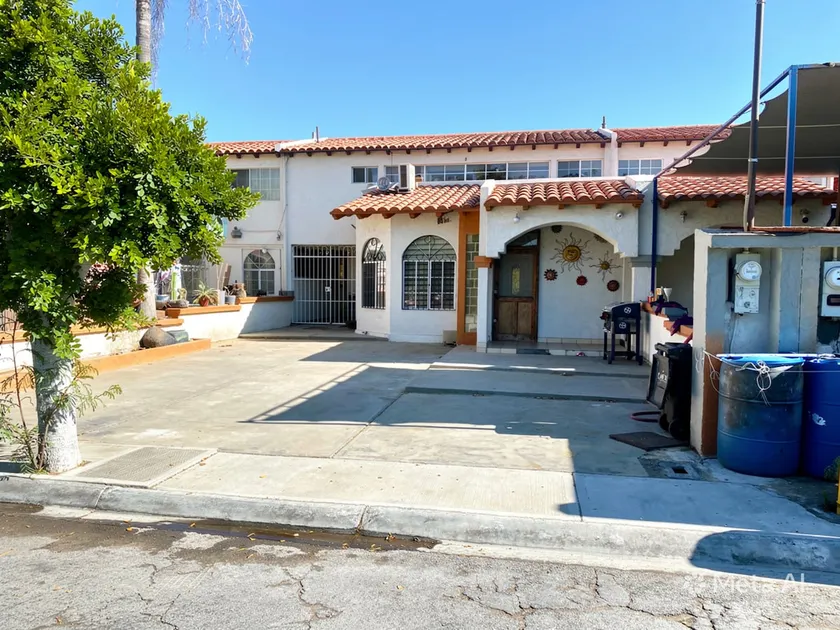 Very central and comfortable house. - Image 1