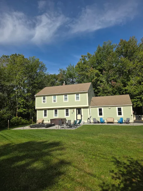 CozyKennebunkEscape|Nearbeaches|HottubLgPatio&Yard - Image 1