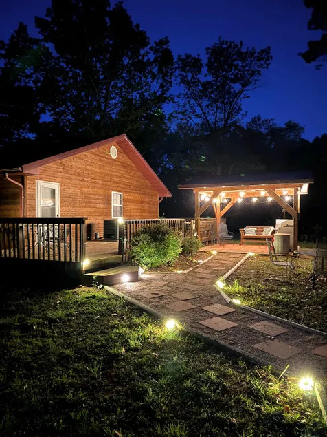 Alley Spring Ridge Cabin in Eminence, MO - Image 1