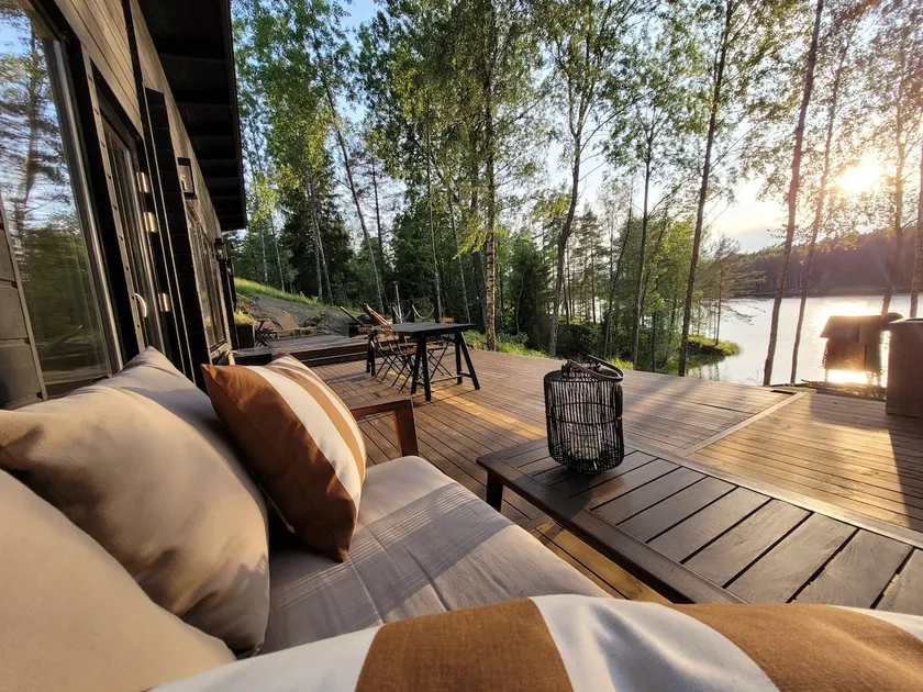 Cottage dream in Karjalohja by the lake +hot tub - Image 1